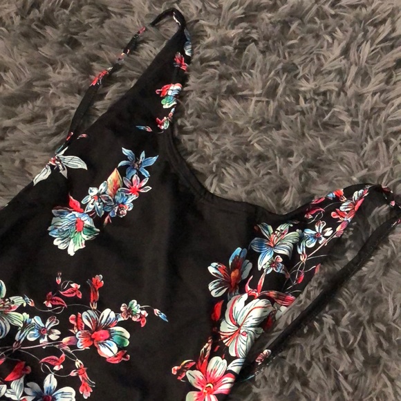 Bikini - Picture 4 of 4